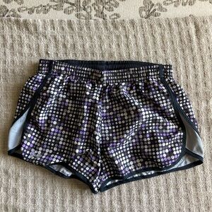 Women’s Under Armour Size Small Semi-Fitted Shorts Purple/Gray GUC
